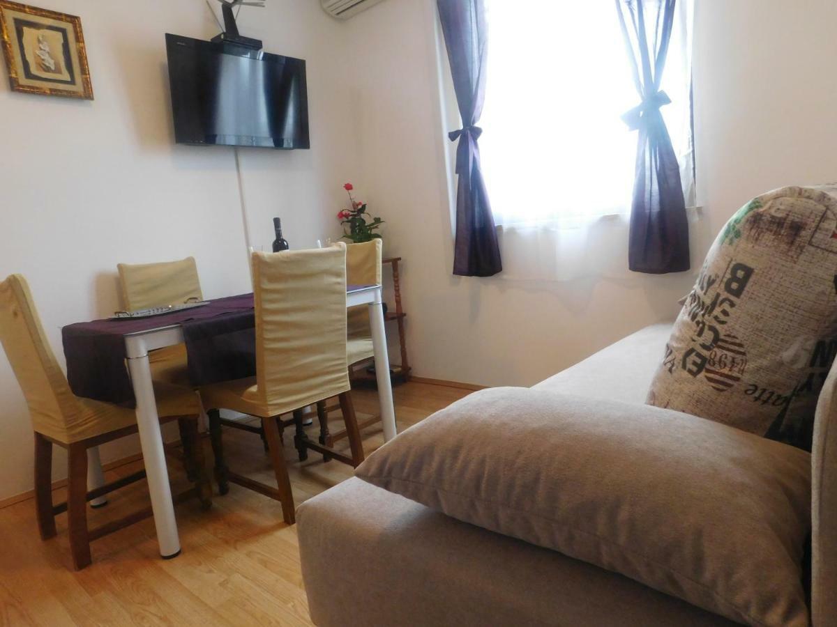 Apartment Artusi Pula Eksteriør billede
